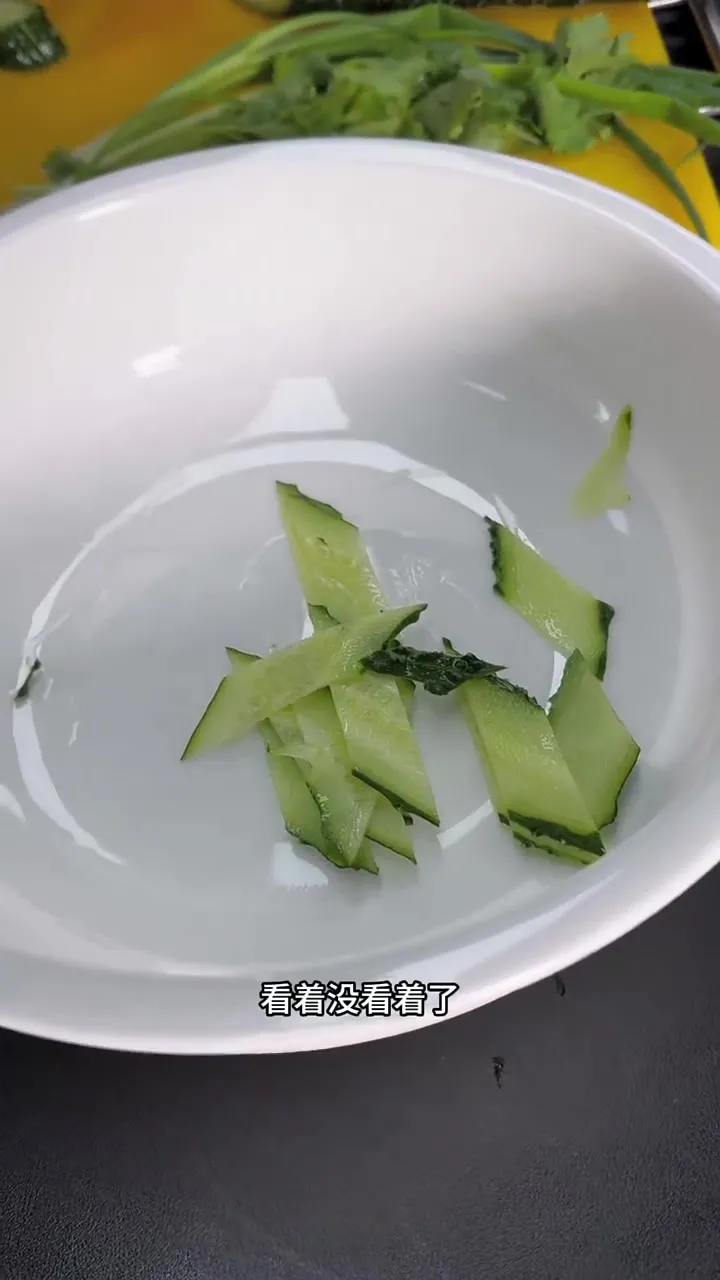 紫菜蛋花黄瓜汤 - 推影坊-推影坊