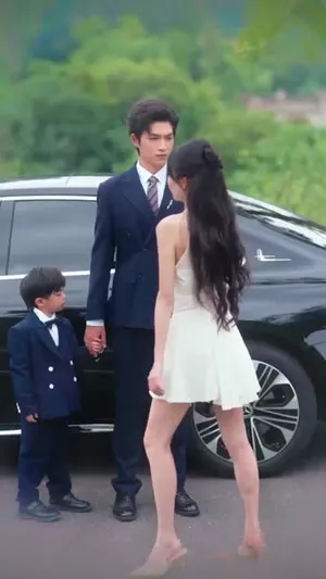 短剧《反派幼崽总在帮我攻略他爹》（80集）免费看短剧-推影坊