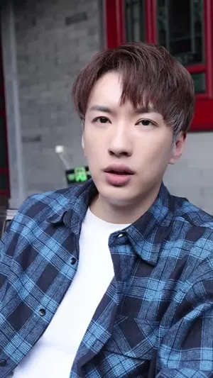 短剧《我靠摆摊买下一座岛》（80集）全集在线播放-推影坊