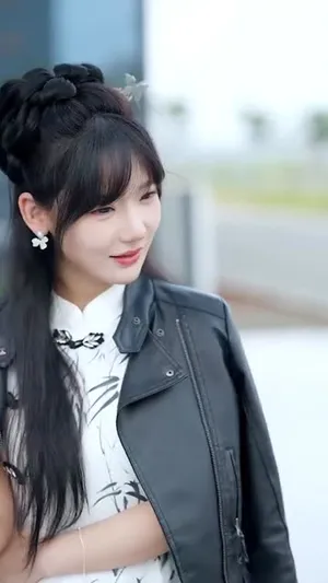 短剧《警报！叶楚出狱》（80集）全集在线观看-推影坊