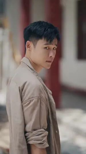 短剧《重回八零我建立了商业帝国》（95集）短剧免费观看-推影坊